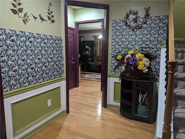 Building Photo - 815 Earlham Dr