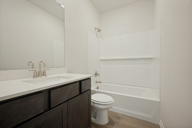 Building Photo - Modern 3BR Home with Open Floor Plan in Ponder, TX