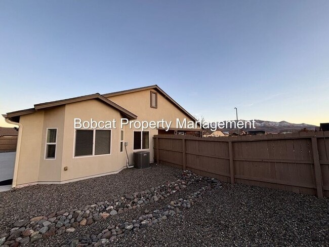 Building Photo - 100 Deschutes Dr