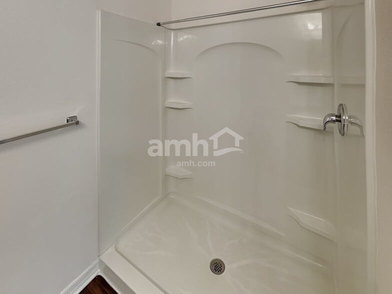 Building Photo - 812 Chatham Walk Dr