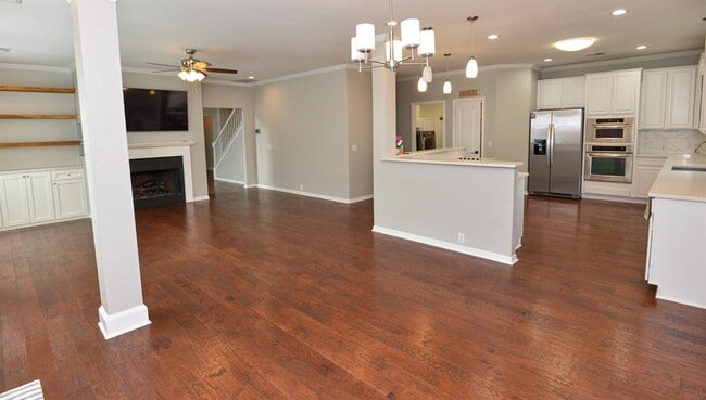 Building Photo - 8517 Sweet Cherry Dr