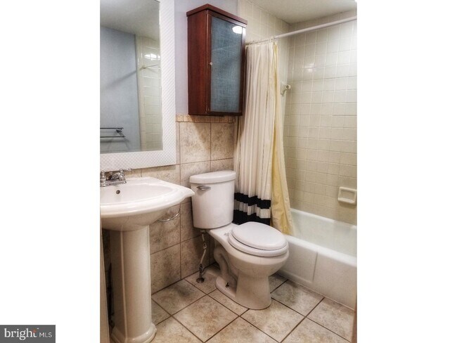 Building Photo - 148 Gay St