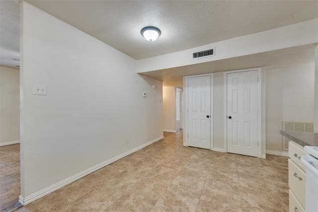 Building Photo - 2426 Denmark Dr