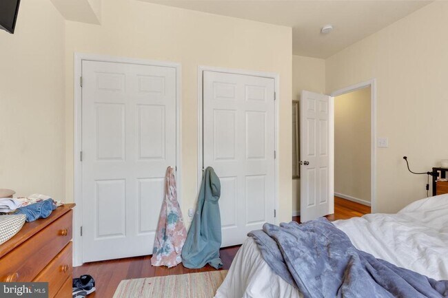 Building Photo - 1509 Frankford Ave