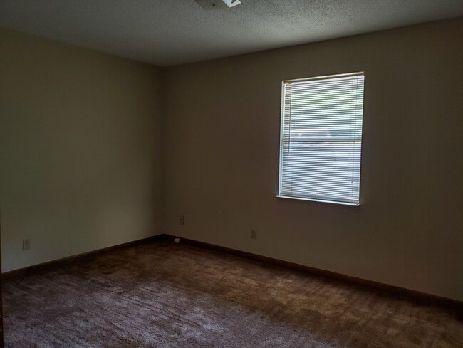 Building Photo - 1715 Tuckaleechee Pike