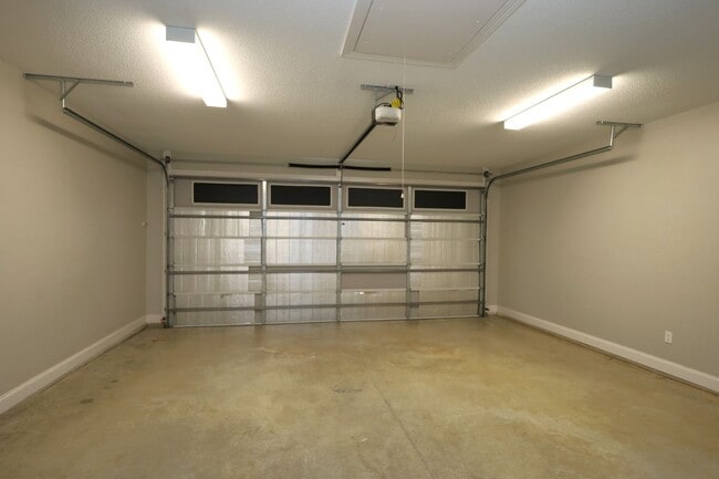 Building Photo - 121 Floyd Mcneal Dr