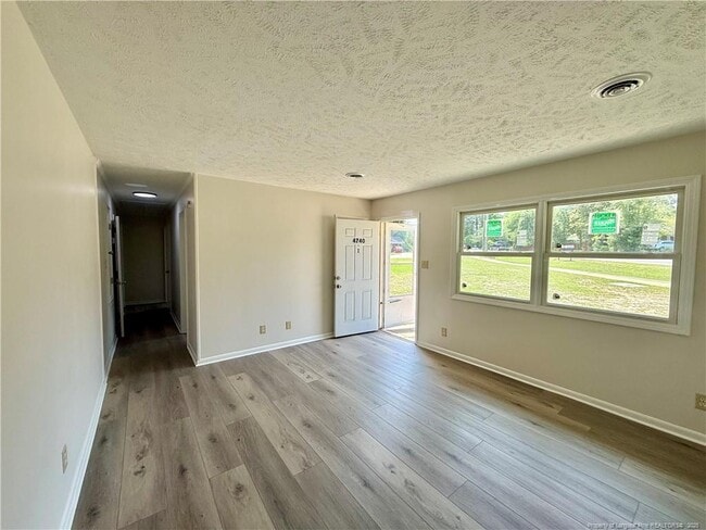 Building Photo - 4740 Rosehill Rd