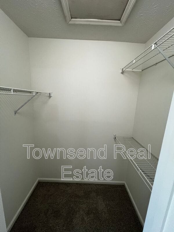 Building Photo - 1051-4 Ancestry Dr.