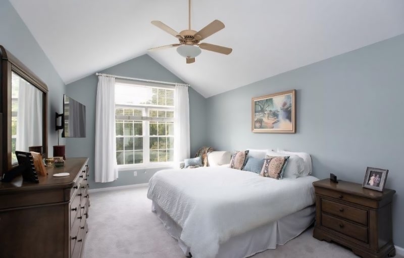 Building Photo - 1092 Shadowlawn Dr