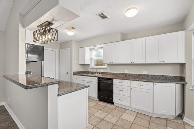 Building Photo - 3214 White Sail