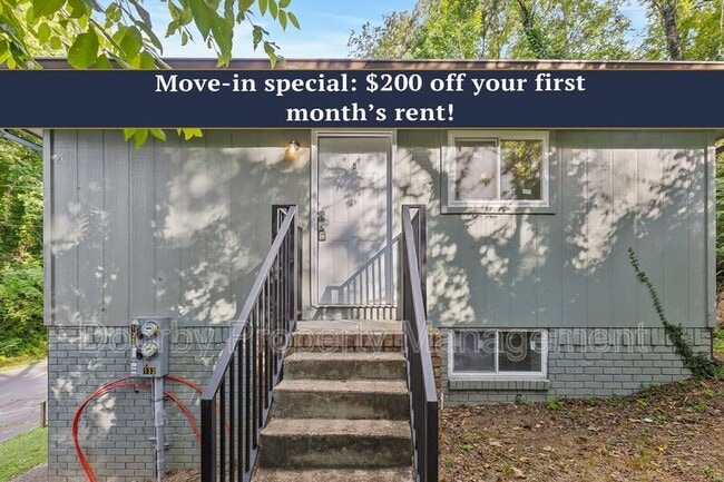 Building Photo - 133 W Ridgewood Ave