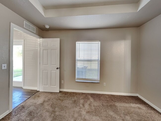 Building Photo - 247 Lake Eloise Pointe Blvd