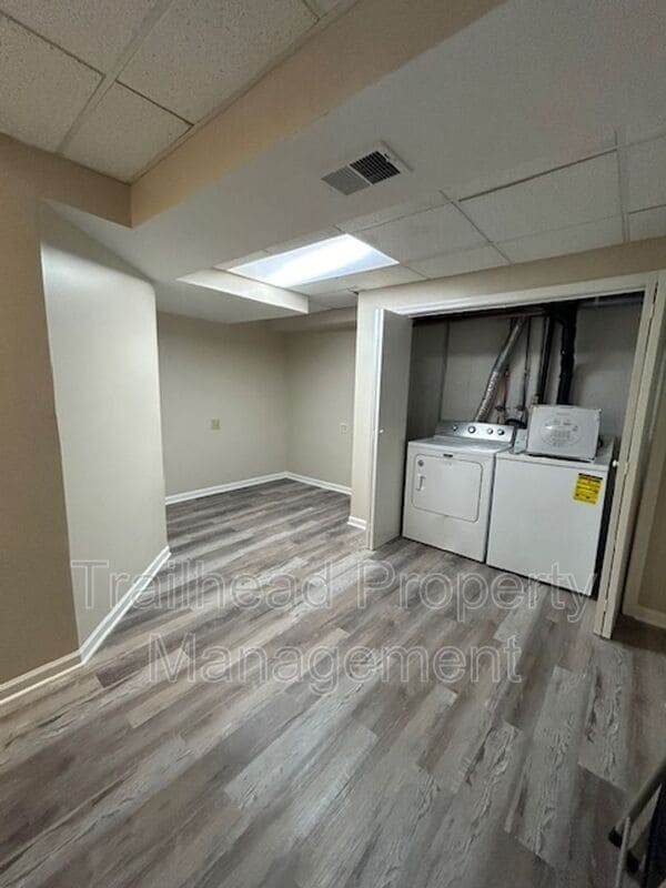 Building Photo - 7037 N Fisk Ct