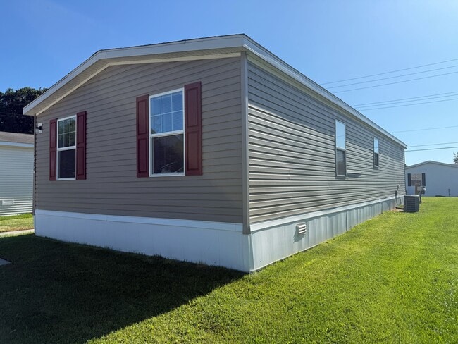 Building Photo - 71676 Heather Ct