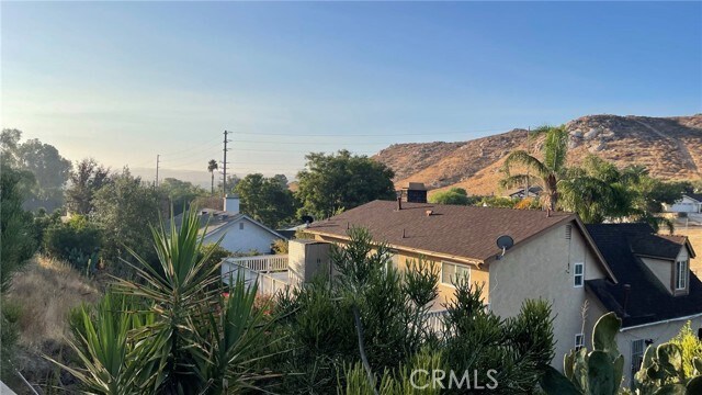 Building Photo - 7929 Bolton Ave