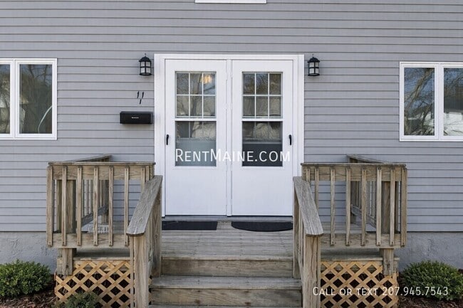 Building Photo - 11 Somerset St