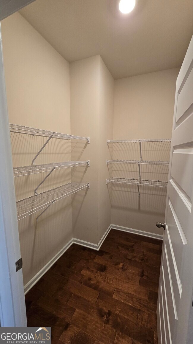 Building Photo - 13106 Vista Dr SE