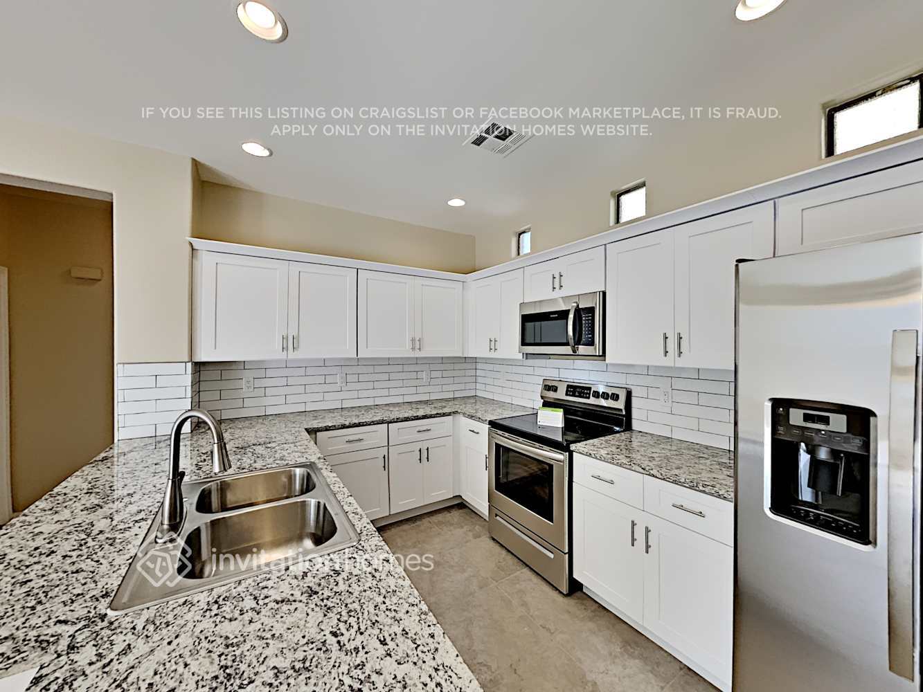 Building Photo - 2862 S Arroyo Ln