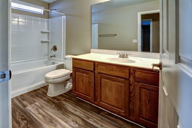 Building Photo - 7226 Regent Pond St