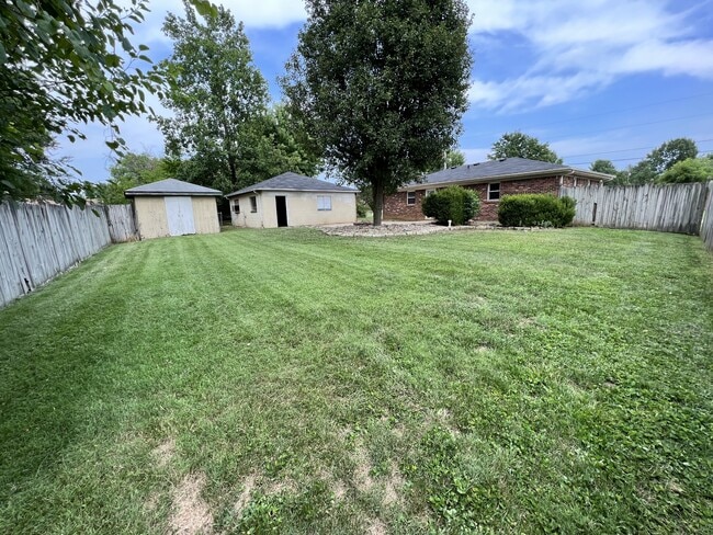 Building Photo - 276 Probus Dr