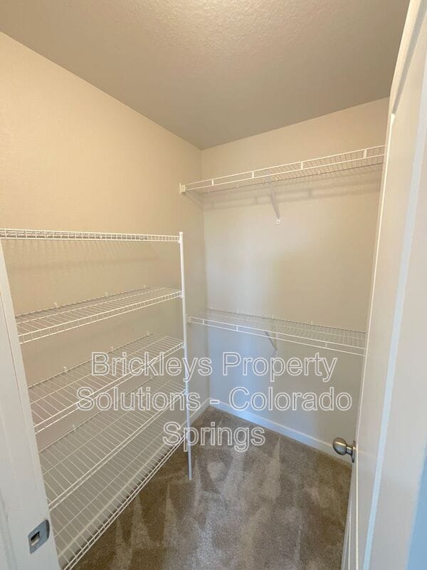 Building Photo - 7343 Rosa Belle Hts