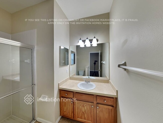 Building Photo - 15506 Long Cypress Dr