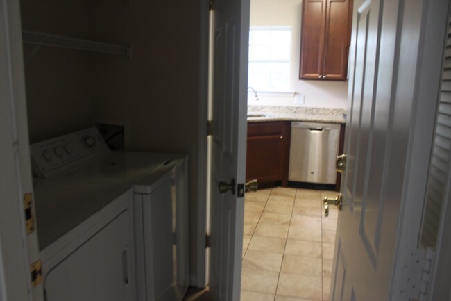 Building Photo - 1218 Wordsworth Ct