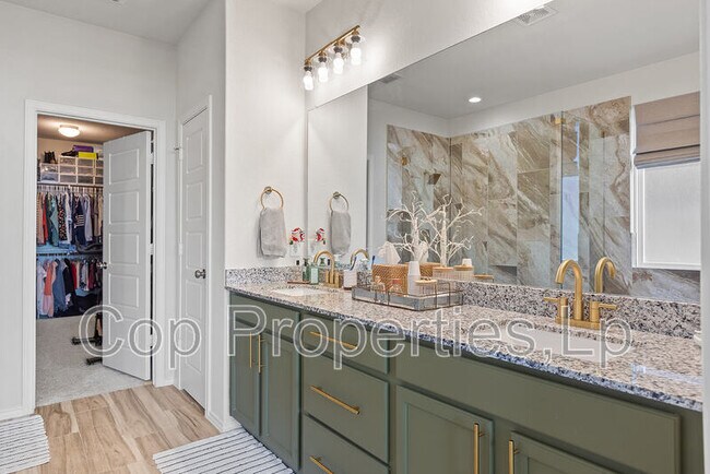 Building Photo - 2259 Gran Cielo Trl