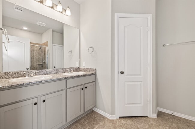 Building Photo - 8415 Chesney Trl