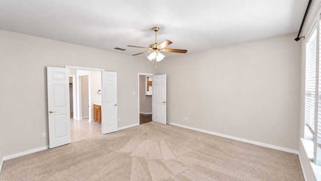 Building Photo - 2310 Summer Brook Dr