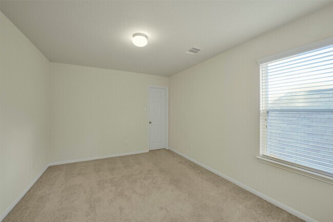 Building Photo - 10502 Chestnut Path Way