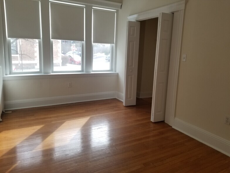 Building Photo - 115 Kilsyth Rd