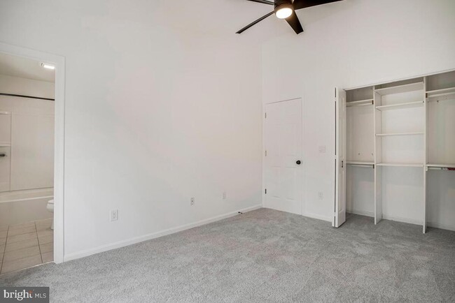 Building Photo - 3727 3rd Ave