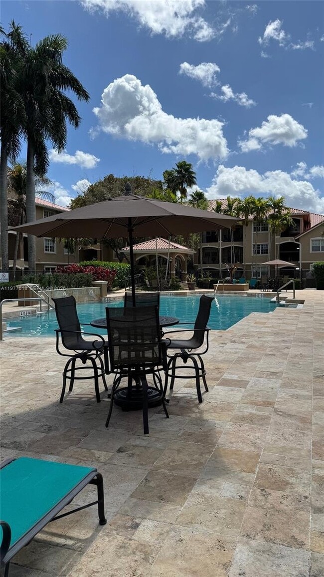 Building Photo - 131 SW 117th Ave