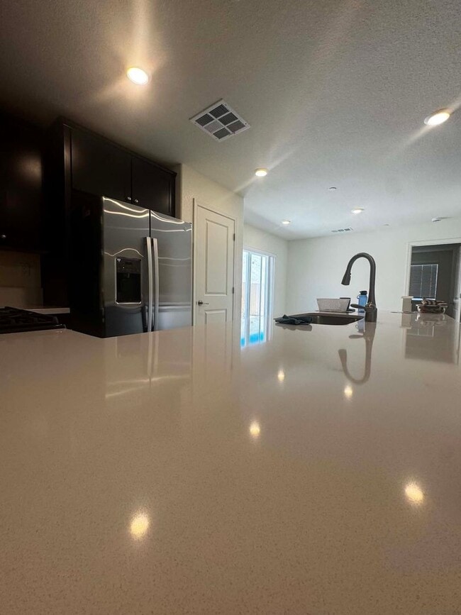 Building Photo - Brand New , Never lived in 3 bed/2 ba home ready MID August!