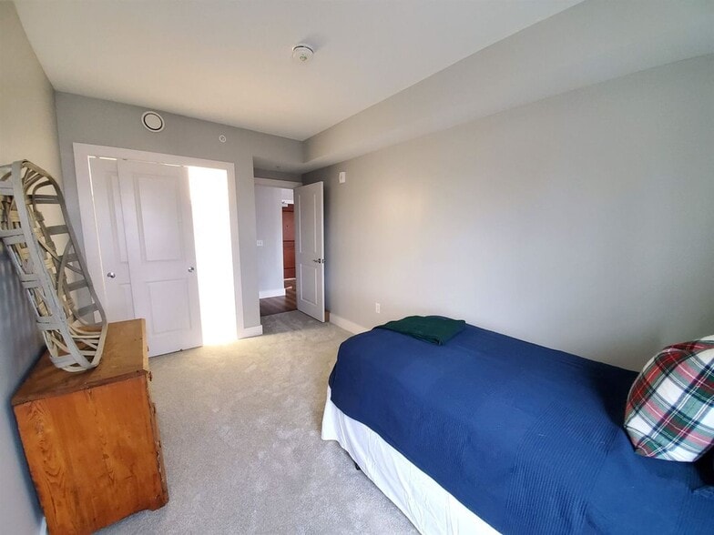 Building Photo - 195 Mechanic, 107