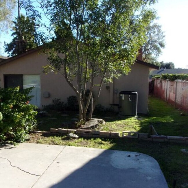 Building Photo - Spacious Private Home with Pool on Nearly Half an Acre