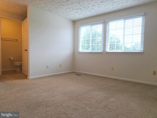Building Photo - 505 Cross Ridge Ct