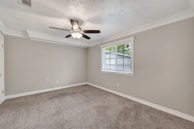 Building Photo - 13907 Old Village Ln