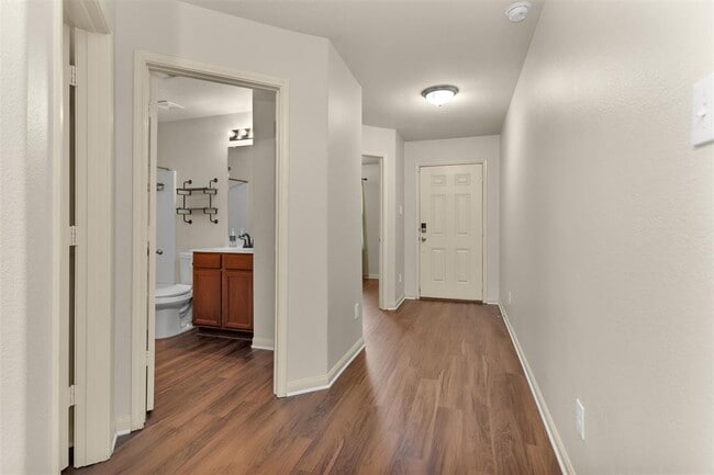 Building Photo - 9407 Amethyst Glen Dr