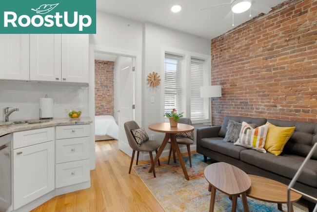 Building Photo - 15 Snow Hill St