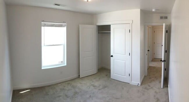 Building Photo - Beautiful Row End Townhouse w 2 car attached