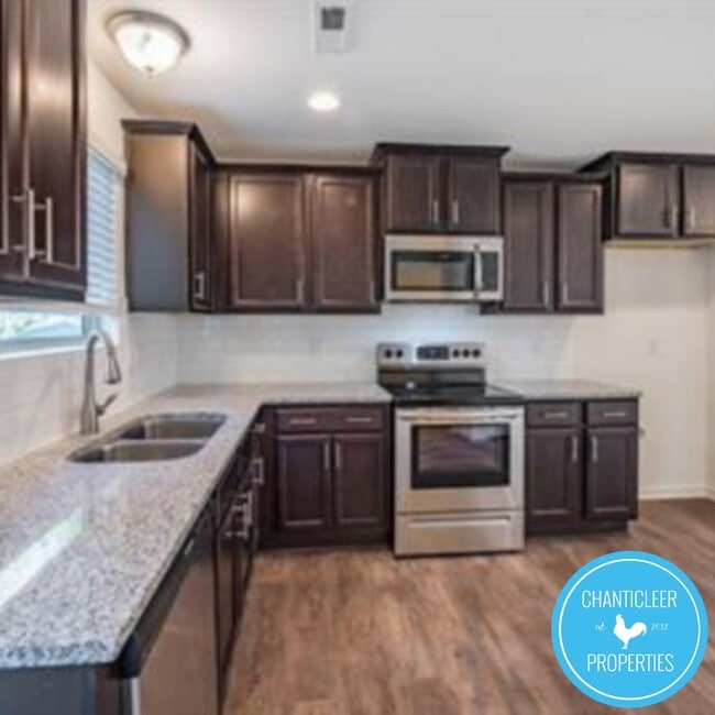 Building Photo - 1216 Haybrook Ln