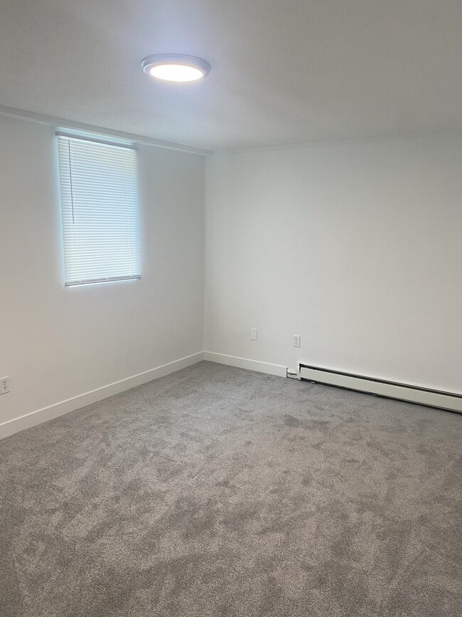 Building Photo - 2800 White Bear Ave