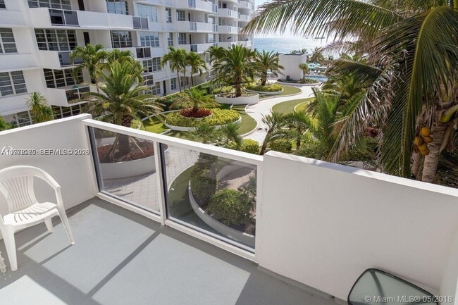 Building Photo - 100 Lincoln Rd