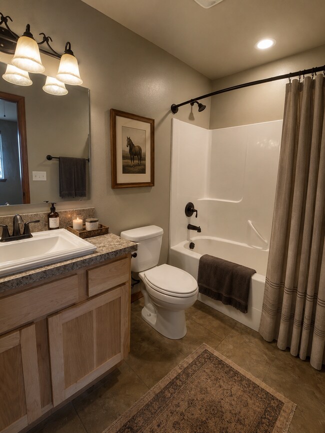 Building Photo - Private Patios, Walk-In Closets & A Spacious Layout!
