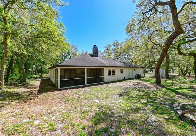 Building Photo - 17351 Maggie Ct