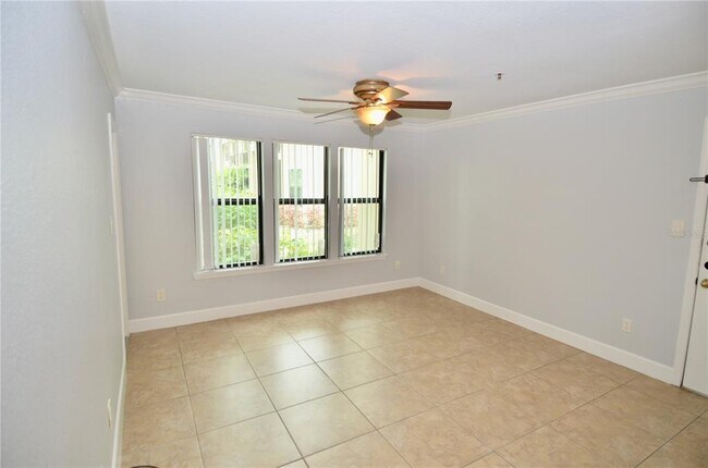 Building Photo - 4009 Crockers Lake Blvd