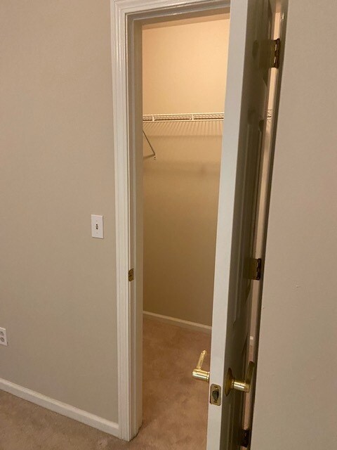 Building Photo - 2002 Larson Dr