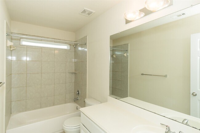 Building Photo - 2535 Elm Crossing Trail